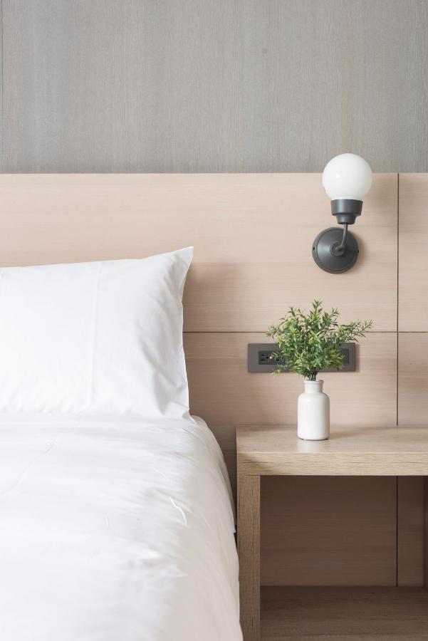 Trans Inn Taichung Dış mekan fotoğraf