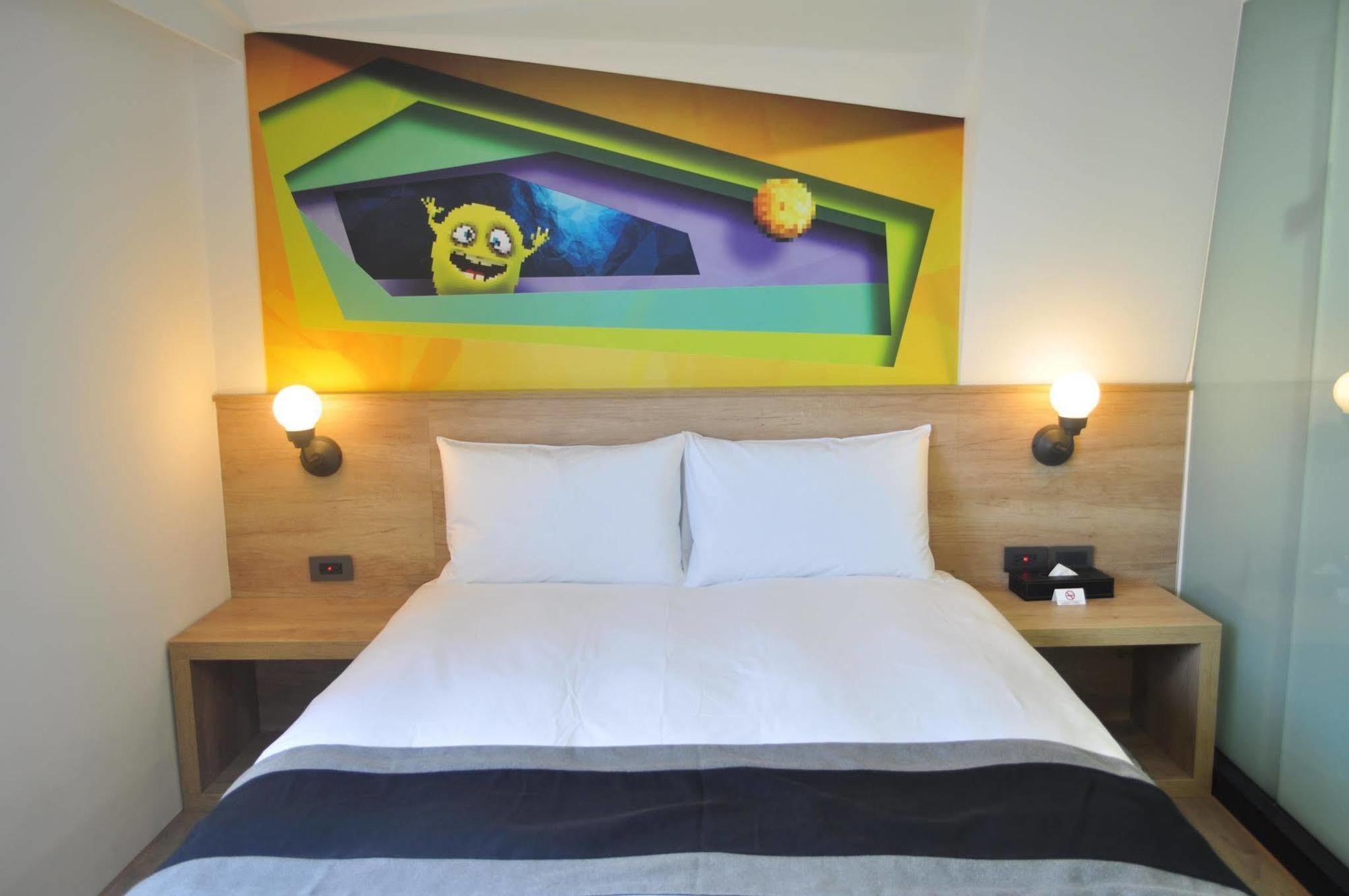 Trans Inn Taichung Dış mekan fotoğraf